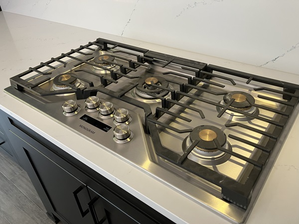 gas cooktop installation in Stittsville